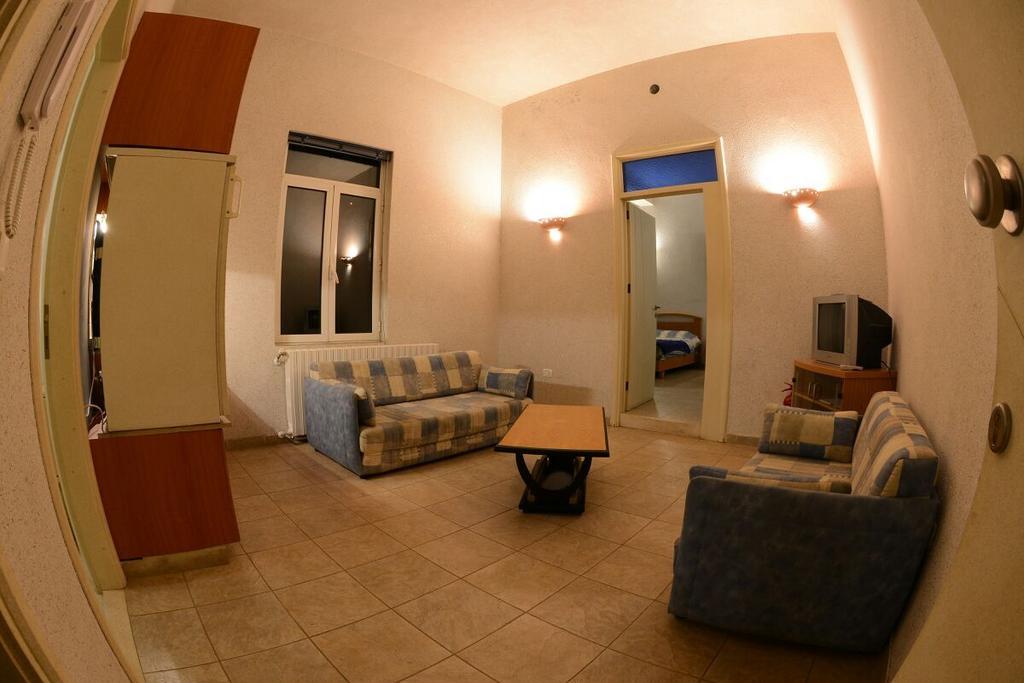 Bauhaus Motel Bsharri Bagian luar foto