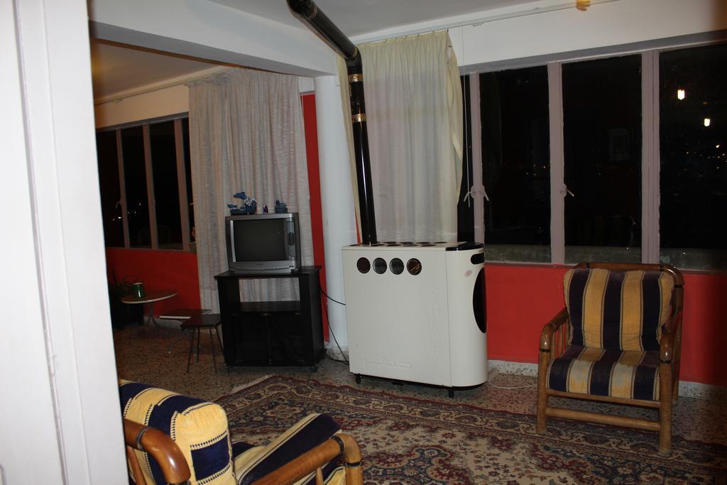 Bauhaus Motel Bsharri Bagian luar foto