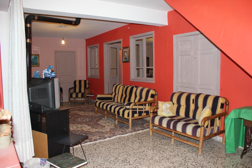 Bauhaus Motel Bsharri Bagian luar foto