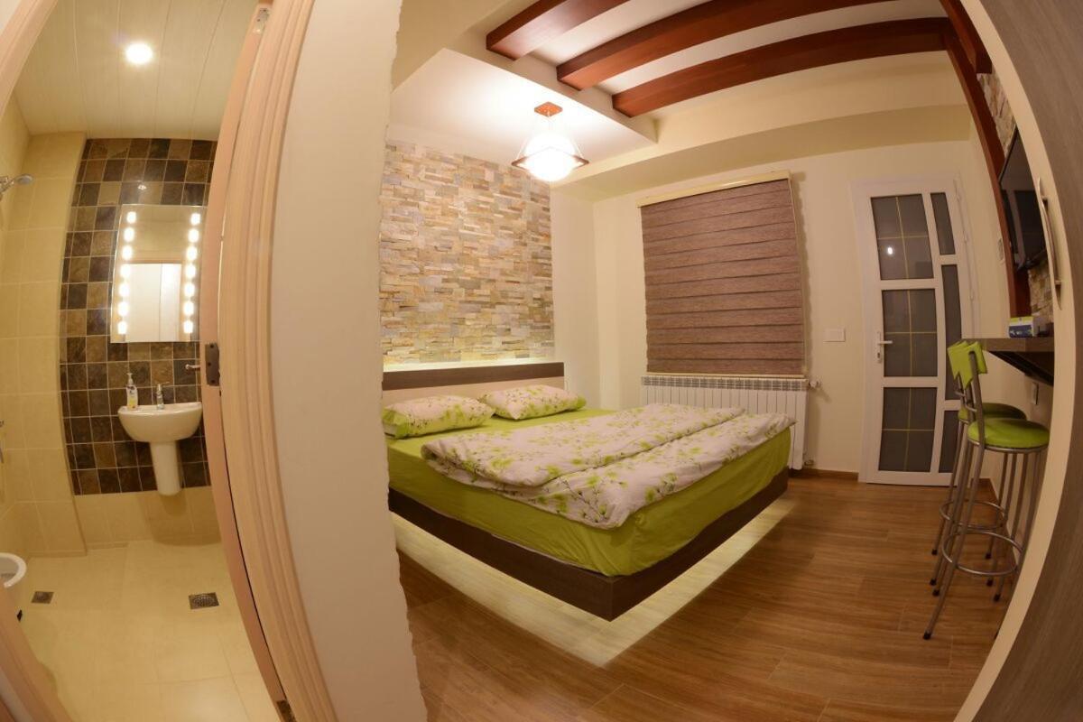 Bauhaus Motel Bsharri Bagian luar foto